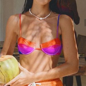 ISO!!!! Triangl Gradient swimsuit Size M Bottom and S+ Top